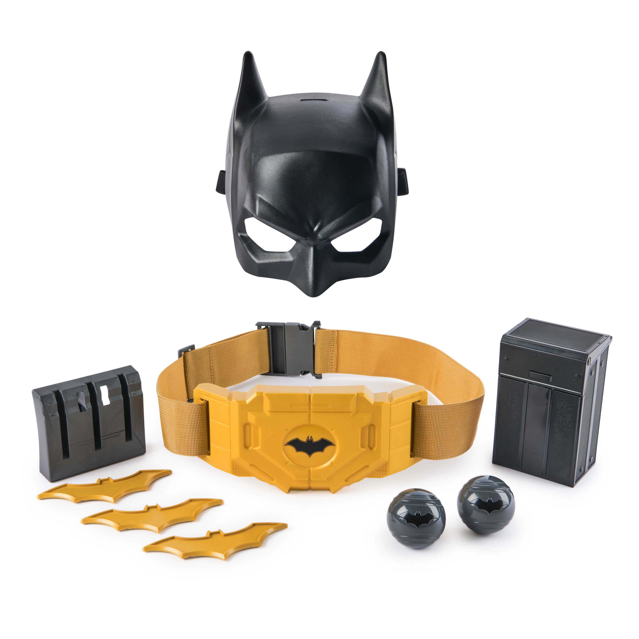 Batman Gear Up Utility Belt Batarangs and Smoke Pellets Super Hero Costume Accessories Kids Roleplay Toys for Boys and Girls Ages 4 Spin Master